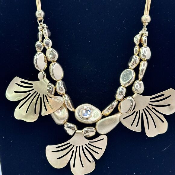 C 1946 Signed Gold Tone Gingko Leaves and‎ Round Beads Necklace Leather Cord - Picture 10 of 12